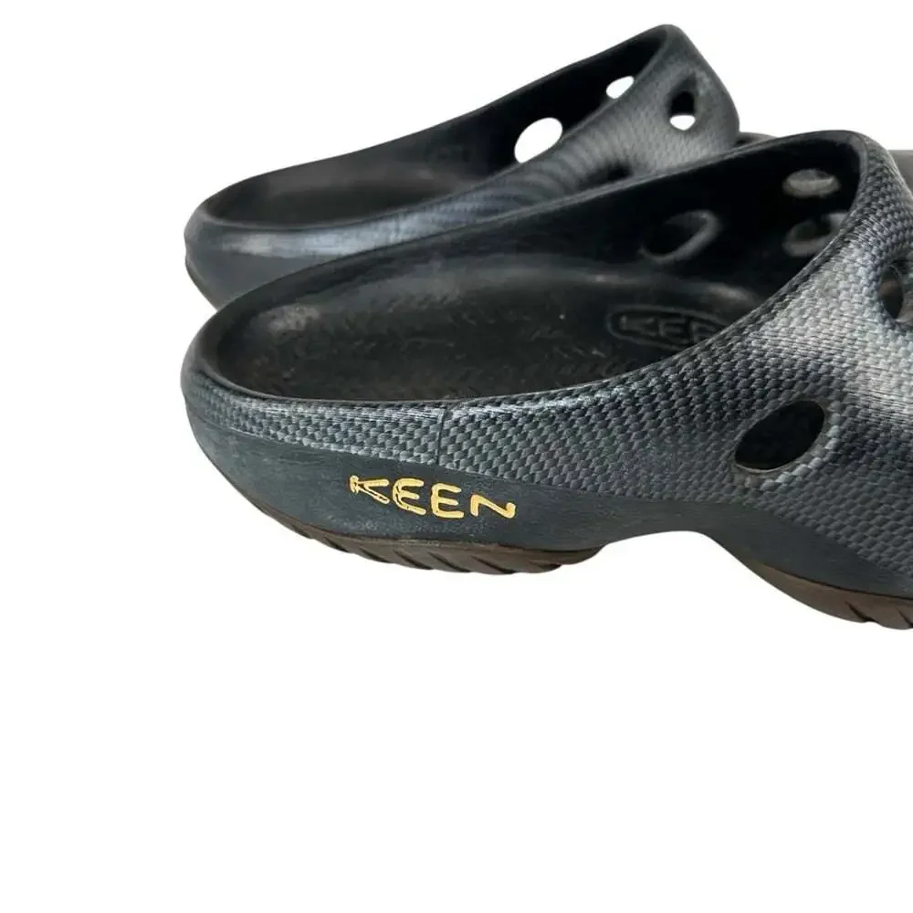 Keen yogui clogs